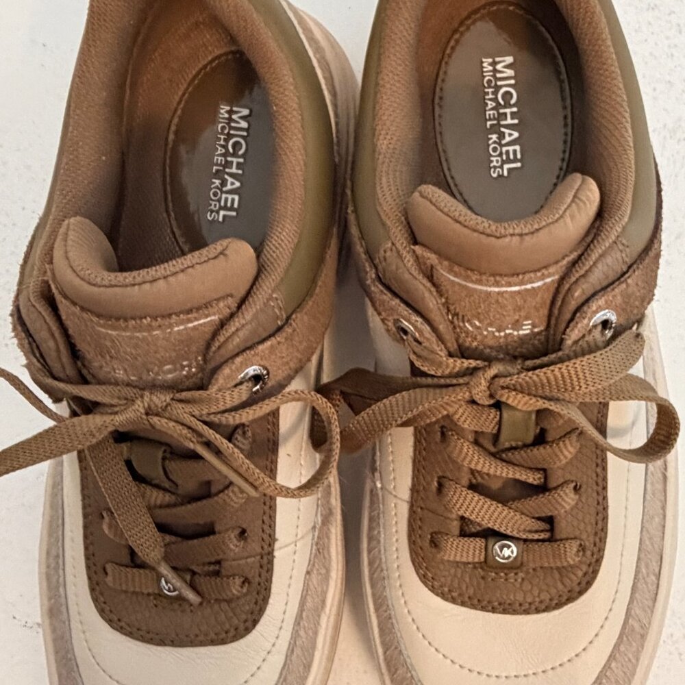 Michael Kors Women's Aurora Lace-Up Sneakers in Driftwood - Size 9-Like New - Picture 5 of 11